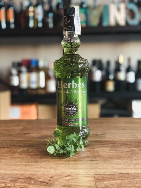 Licores Moya, Hierbas Dolces, Kräuterlikör